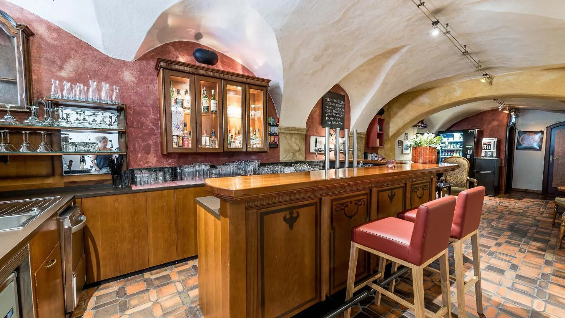 Hotel Mondschein Innsbruck 4*,  Austria