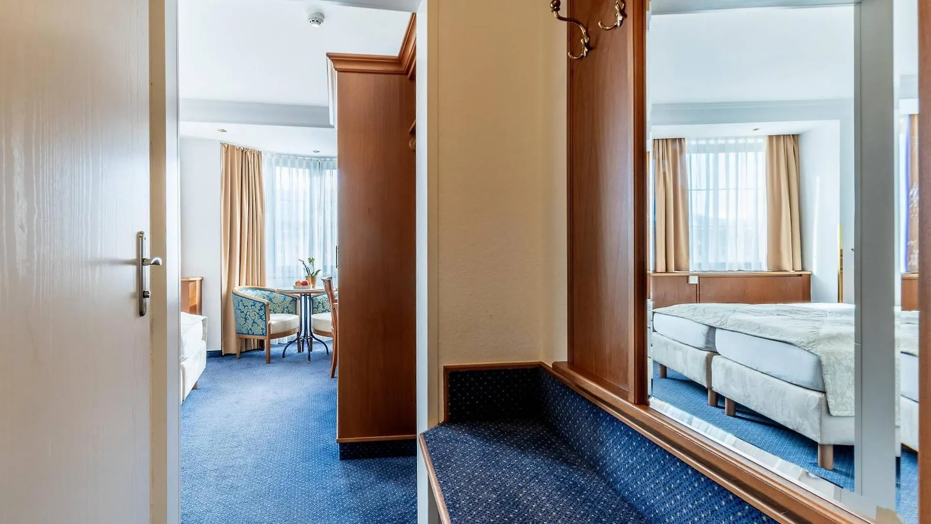 Hotel Mondschein Innsbruck Austria