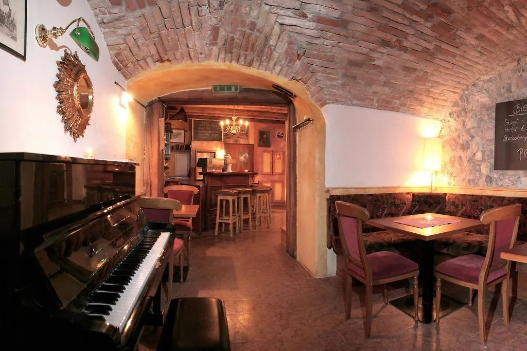 Hotel Mondschein Инсбрук Австрия